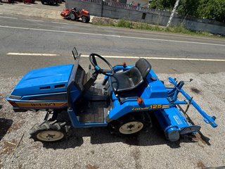 Tractor Iseki con Rotovator