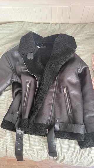 Chaqueta boomber Zara Negra