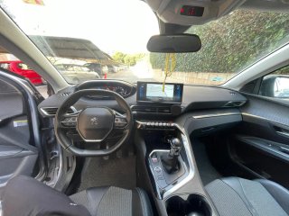 Peugeot 3008 2022