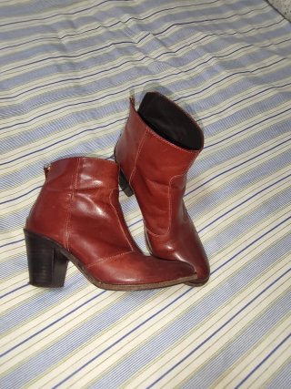 Botines piel marrón rojizo T39