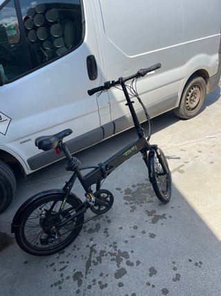 Bicicleta Eléctrica Plegable Negra