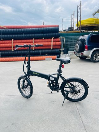 Bicicleta Eléctrica Plegable Negra