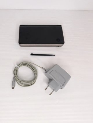 Nintendo DSi XL Grigio Scuro + Caricatore