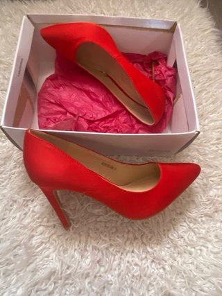 Zapatos de tacón rojos Desigual