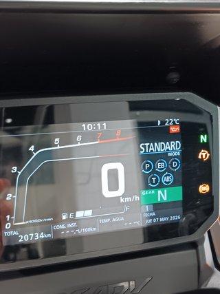 Honda X-ADV 2024 A2 Negra/Roja