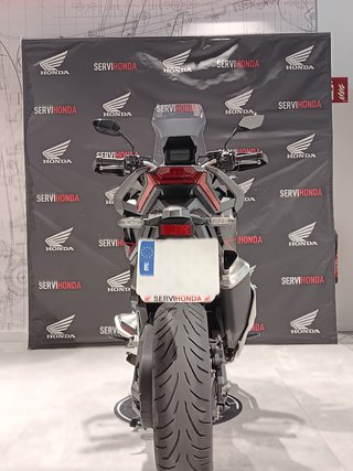 Honda X-ADV 2024 A2 Negra/Roja