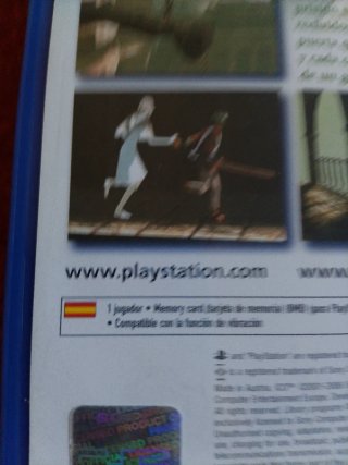 Ico PlayStation 2 caja y manual ( sin disco )