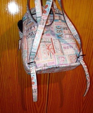 Mochila Parfois multicolor con estampado