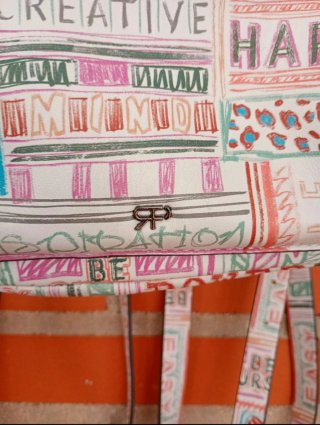 Mochila Parfois multicolor con estampado