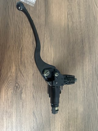 Bomba Freno Izquierda Scooter