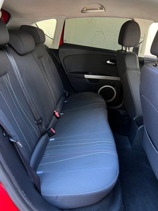 SEAT Leon 2012 1.6 tdi 105cv