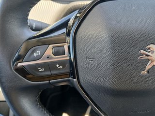 PEUGEOT 208 PureTech Allure Pack
