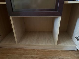 Vitrina Salón Ikea Madera y Cristal