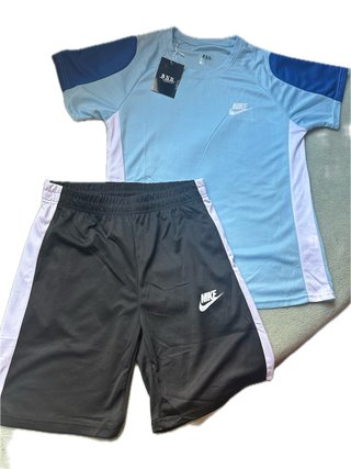 Conjunto Nike camiseta y pantalón corto
