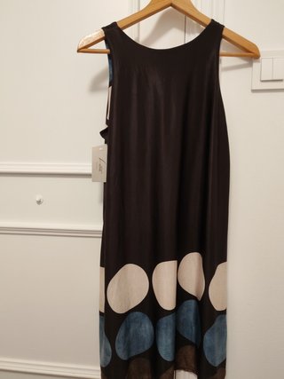 Vestido marrón lunares beige y azul