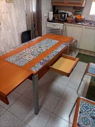 Mesa Cocina Extensible + 4 Sillas a juego