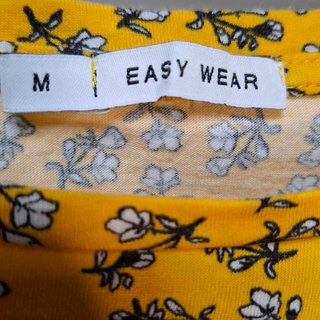 Camiseta floral amarilla Easy Wear talla M
