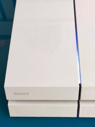 PS4 Blanca 500GB + 3 Juegos