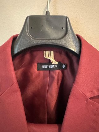 Traje Antony Morato burdeos talla 48 M