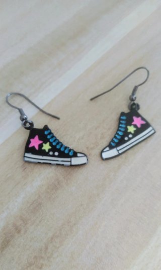 Pendientes Converse Zapatillas Negras Estrellas