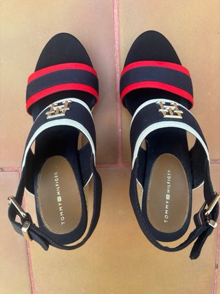 Sandalias Tommy Hilfiger Talla 39 (talla pequeño)