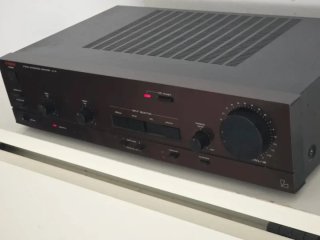 Amplificatore HiFi vintage Luxman LV-111