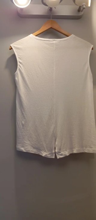 Camiseta sin mangas blanca
