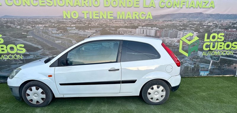 Ford Fiesta 1.4 TDCi Ambiente 2007, foto 2