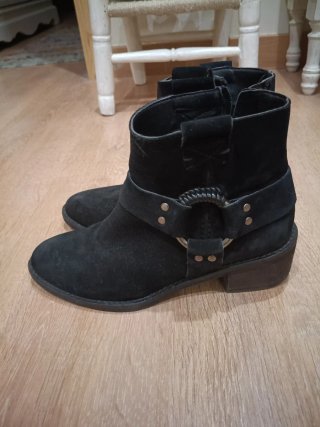 Botines Alpe Piel Ante Mujer Negros