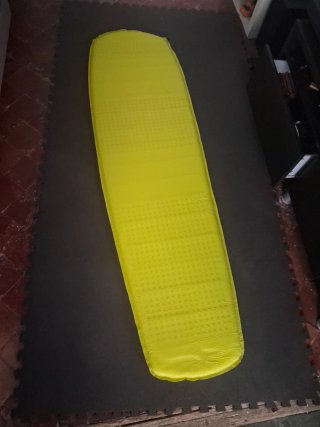 Esterilla autoinflable McKinley Trekker 38