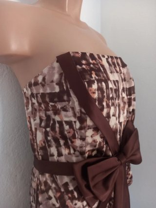 Vestido de gala bandeau con estampado Nicchi