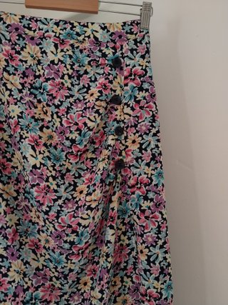 Falda larga Springfield flores botones