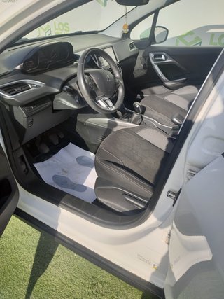 PEUGEOT 2008 Allure 1.2 PureTech 81KW (110CV)S&S EAT6