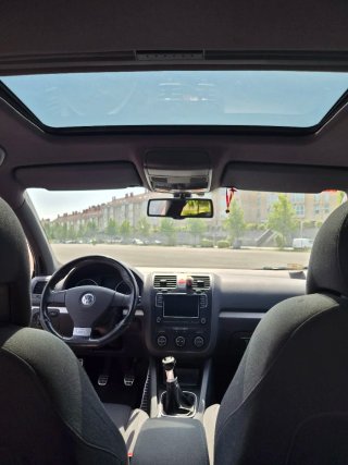 Volkswagen Golf 2004
