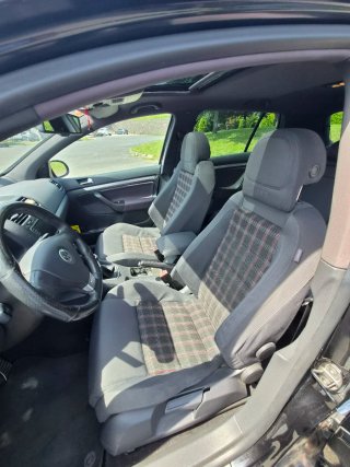 Volkswagen Golf 2004