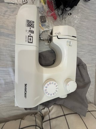 Máquina de coser Silver Crest casi nueva