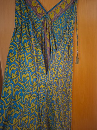 Vestido largo ibicenco azul y amarillo