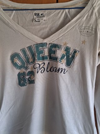 Camiseta de manga larga BSK Bloom en color blanco