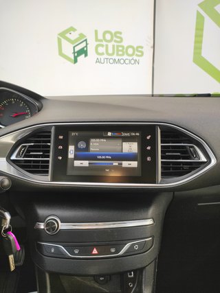 Peugeot 308 5p Business Line BlueHDi 100