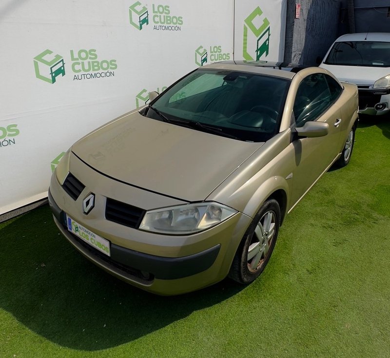 Renault Mégane 2005, foto 2