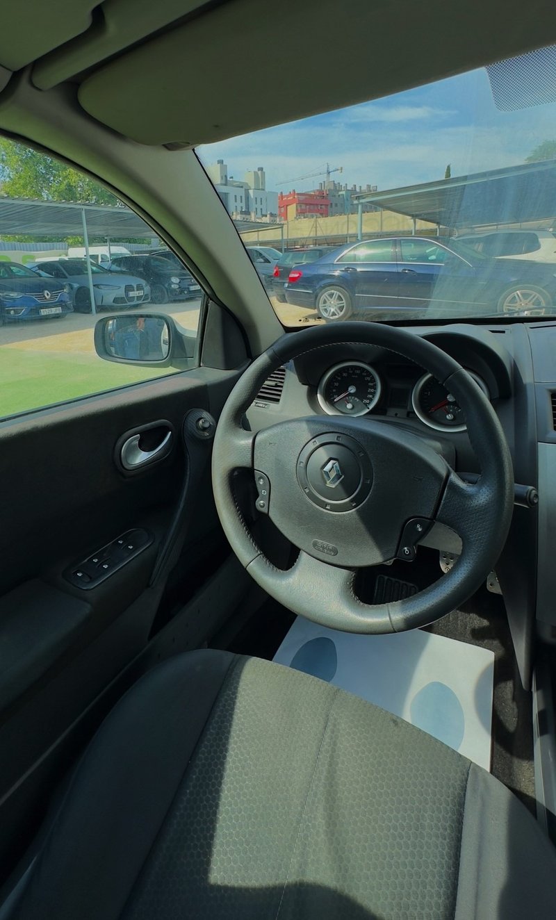 Renault Mégane 2005, foto 11