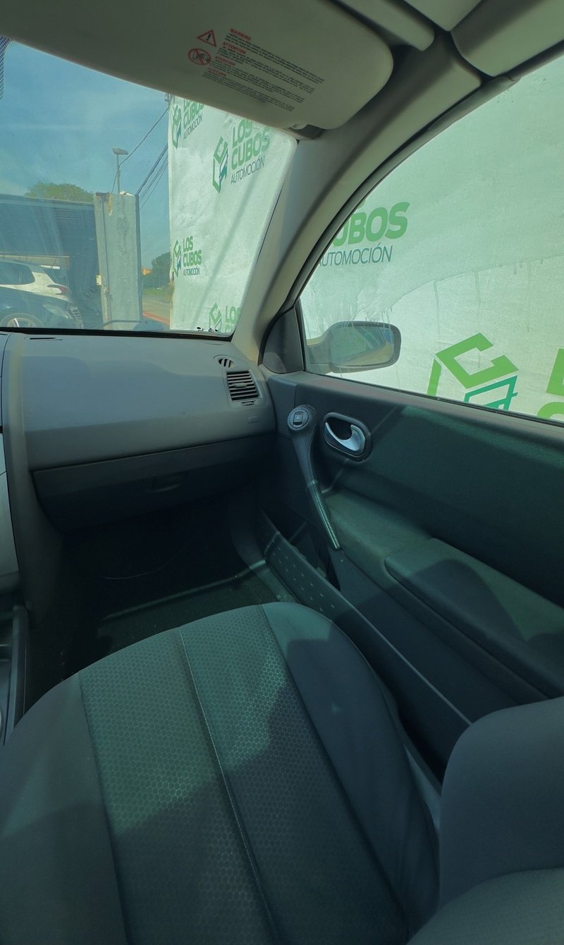 Renault Mégane 2005, foto 12