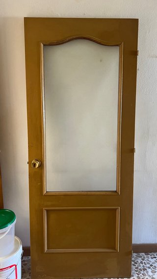 Puerta de paso de madera