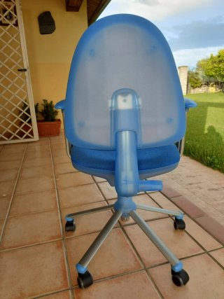 Silla de estudio ergonómica azul