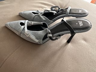 Zapatos Zara Tacon Azul Talla 36 Nuevos