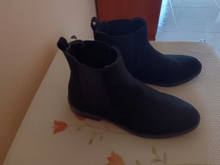 Botines negros niña