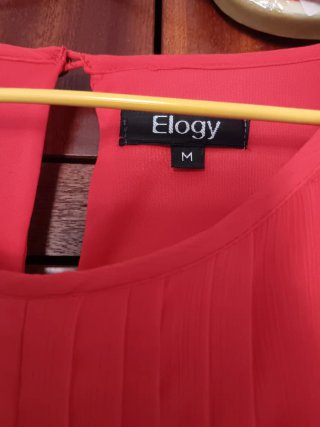 Vestido fucsia manga larga