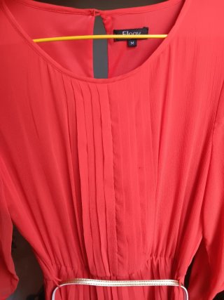 Vestido fucsia manga larga
