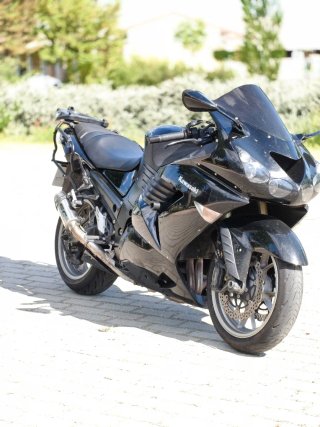 Kawasaki ZZR 1400 Negra