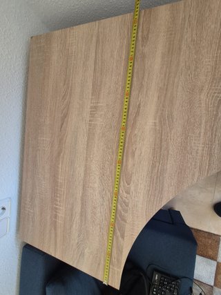 Escritorio esquinero y silla de oficina